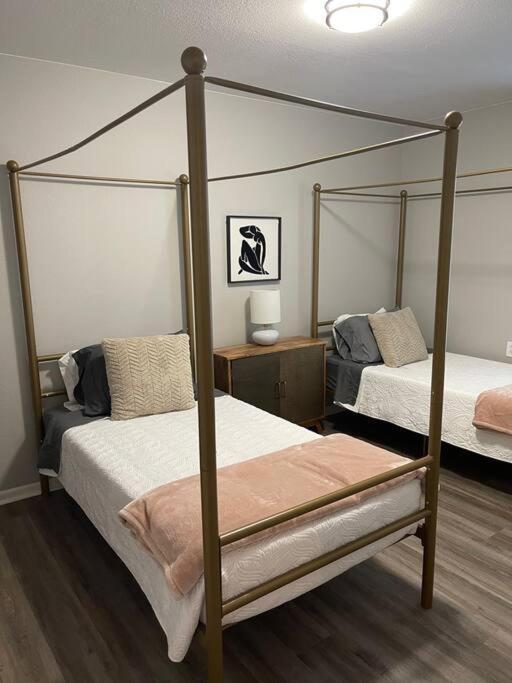 The Irene - 2 Bedroom Apt In Quilt Town, Usa ハミルトン  エクステリア 写真