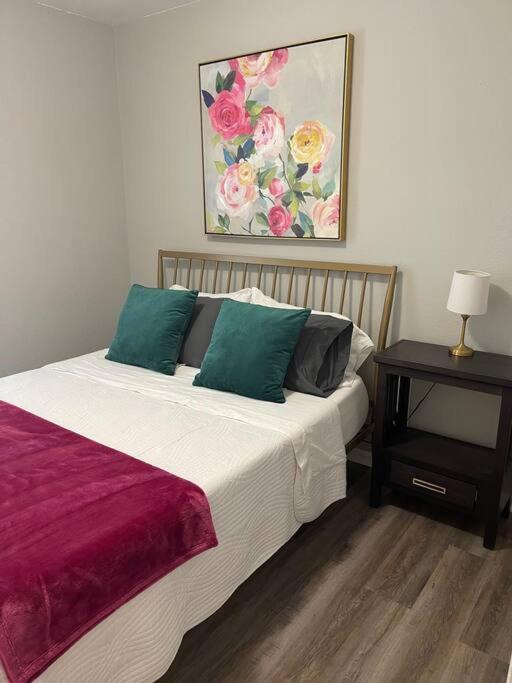 The Irene - 2 Bedroom Apt In Quilt Town, Usa ハミルトン  エクステリア 写真